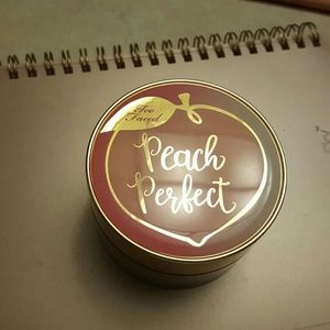 Too Faced Peach Perfect mattifying powder